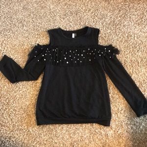 Black + Pearl Cold Shoulder Blouse
